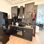 Urban Flat 107 - Sublime 4 Bedroom Opera Paříž