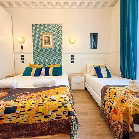 Urban Flat 107 - Sublime 4 Bedroom Opera