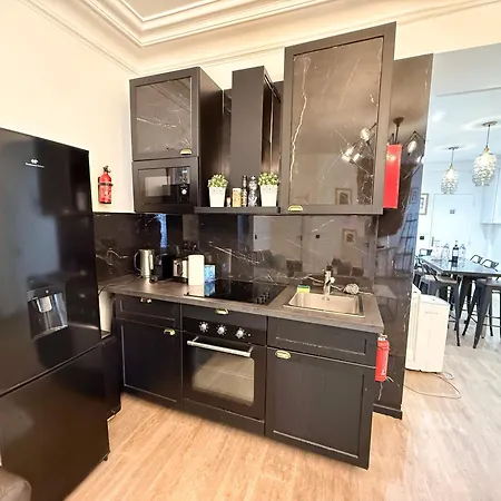 Urban Flat 107 - Sublime 4 Bedroom Opera Párizs