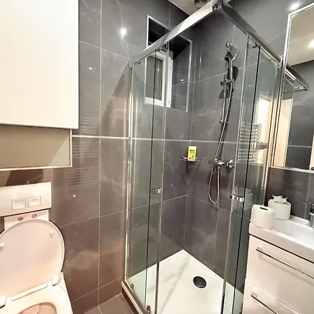 Urban Flat 107 - Sublime 4 Bedroom Opera Párizs