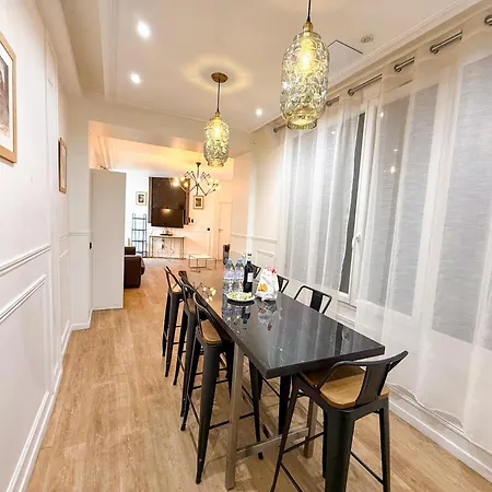 Urban Flat 107 - Sublime 4 Bedroom Opera * Párizs