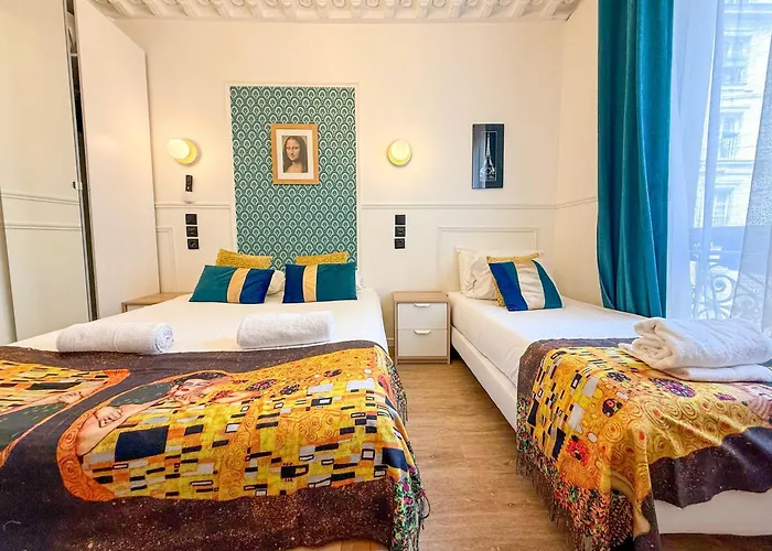 Urban Flat 107 - Sublime 4 Bedroom Opera