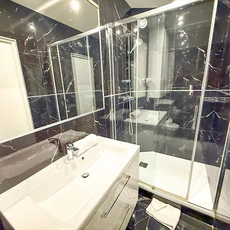 Urban Flat 107 - Sublime 4 Bedroom Opera Apartment Paris